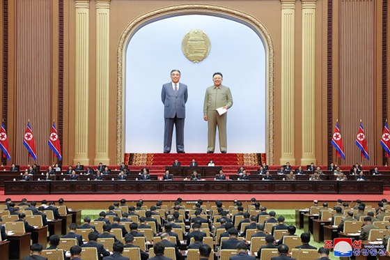조선민주주의인민공화국 최고인민회의 제１４기 제９차회의 진행
 