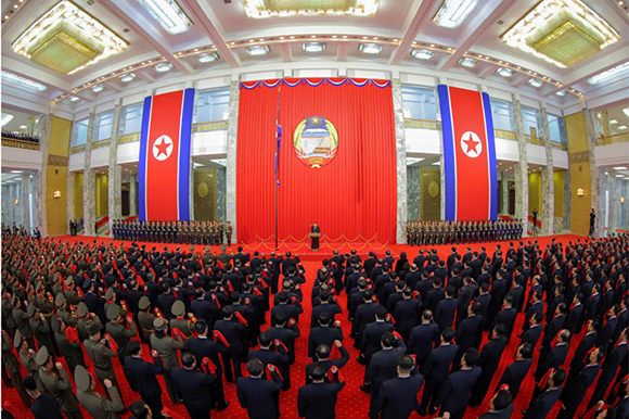 조선민주주의인민공화국 헌법절기념 국기게양 및 선서의식 진행







 